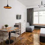 Hoza 35 Centre By Bookinghost Apartmán