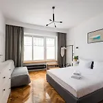 Hoza 35 Centre By Bookinghost Apartmán *