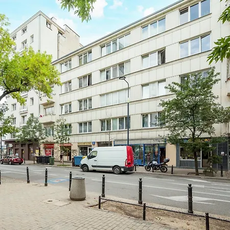 Hoza 35 Centre By Bookinghost