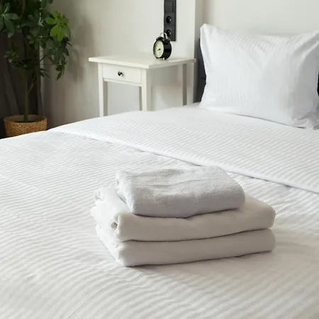 Hoza 35 Centre By Bookinghost *