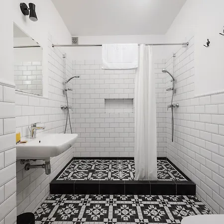 Hoza 35 Centre By Bookinghost ורשה