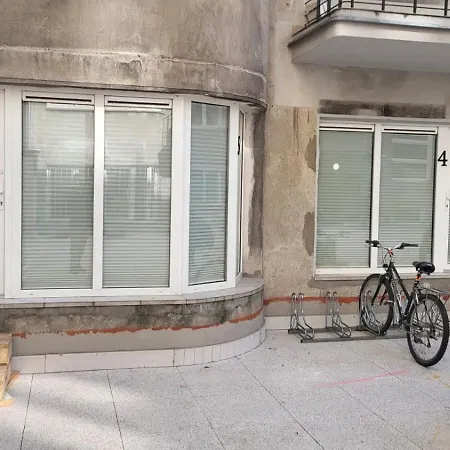 Hoza 35 Centre By Bookinghost