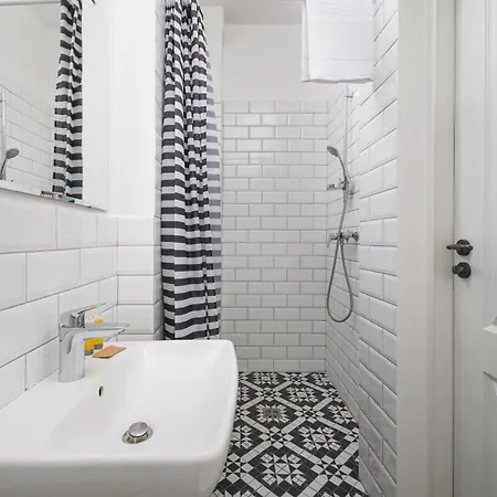 Hoza 35 Centre By Bookinghost Apartment